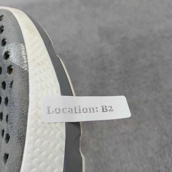 Stylish Gray Leather Women's Sandals - Picture 10 of 10